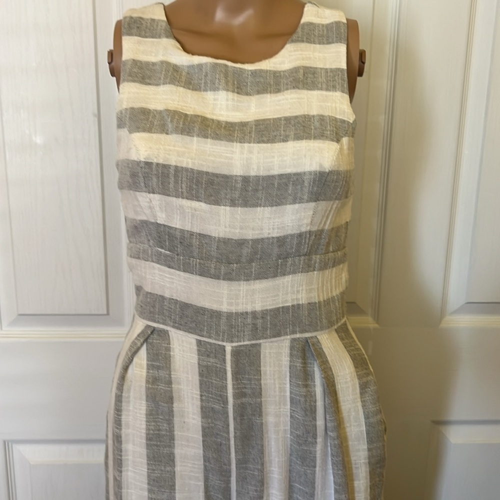 Sugar Lips xs linen lined sleeveless mid calf romper. Grey cream stripe - Picture 4 of 14